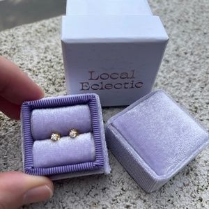 Diamond pendant earrings